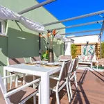 Genteel Mercado Terrace *